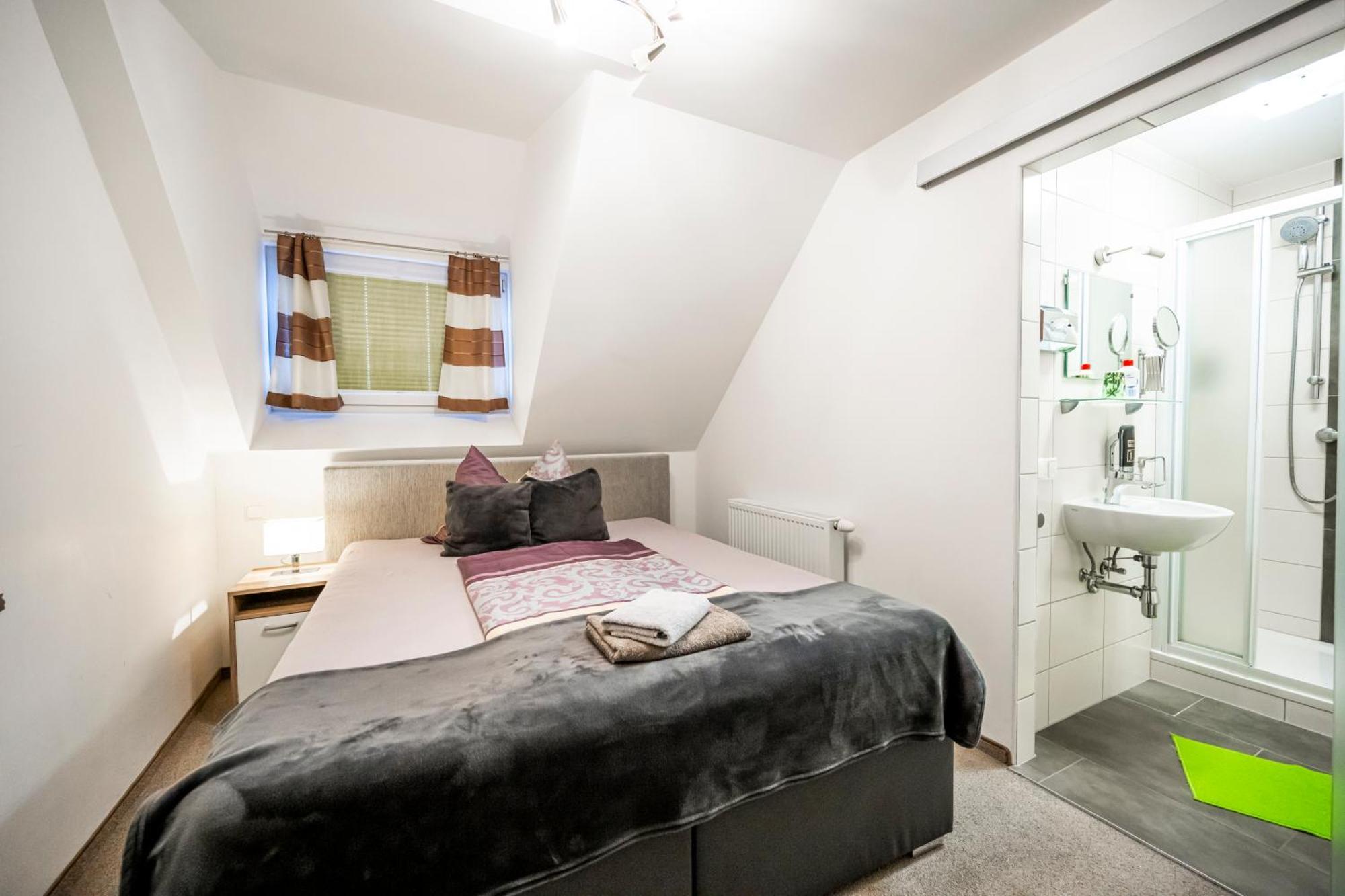 Die Schlafstube - Bed & Breakfast Zeltweg Exterior foto